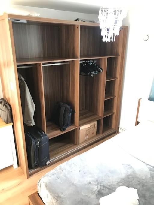 Beautiful Flat In Central Apartment *