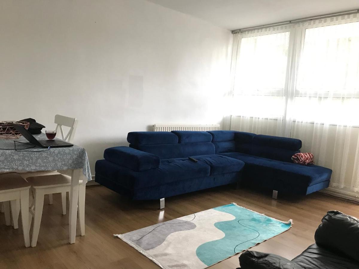 Appartamento Beautiful Flat In *